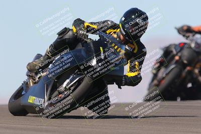 media/Oct-09-2022-SoCal Trackdays (Sun) [[95640aeeb6]]/Turn 9 (1pm)/